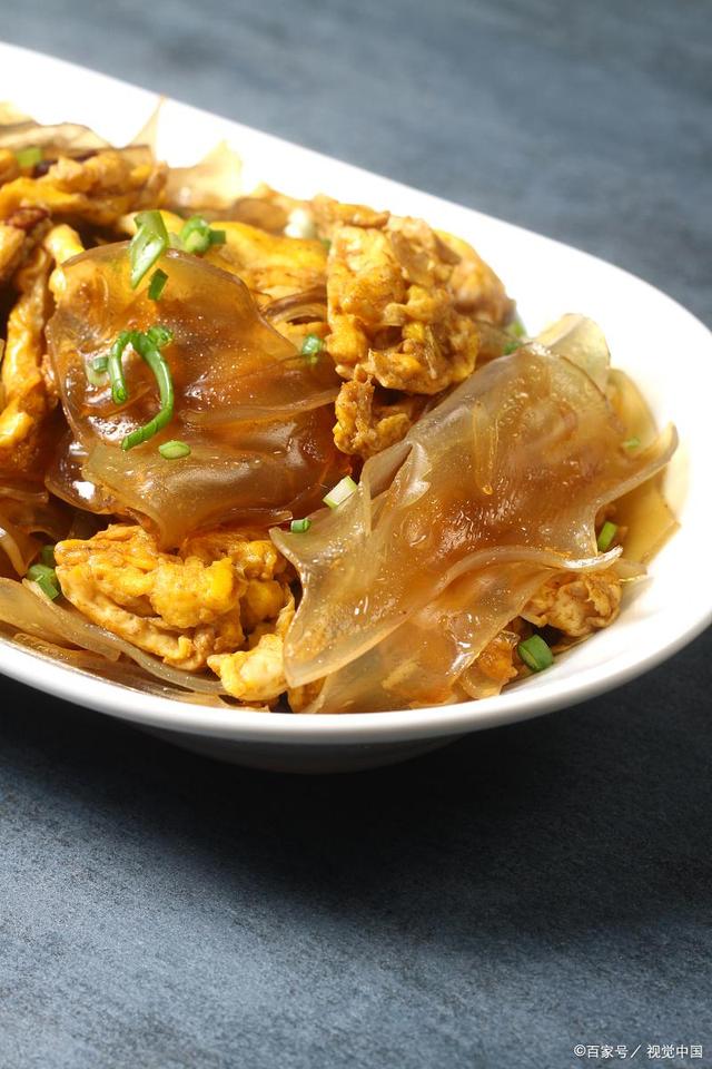 炒粉皮的家常做法(鸡蛋炒粉皮的家常做法)